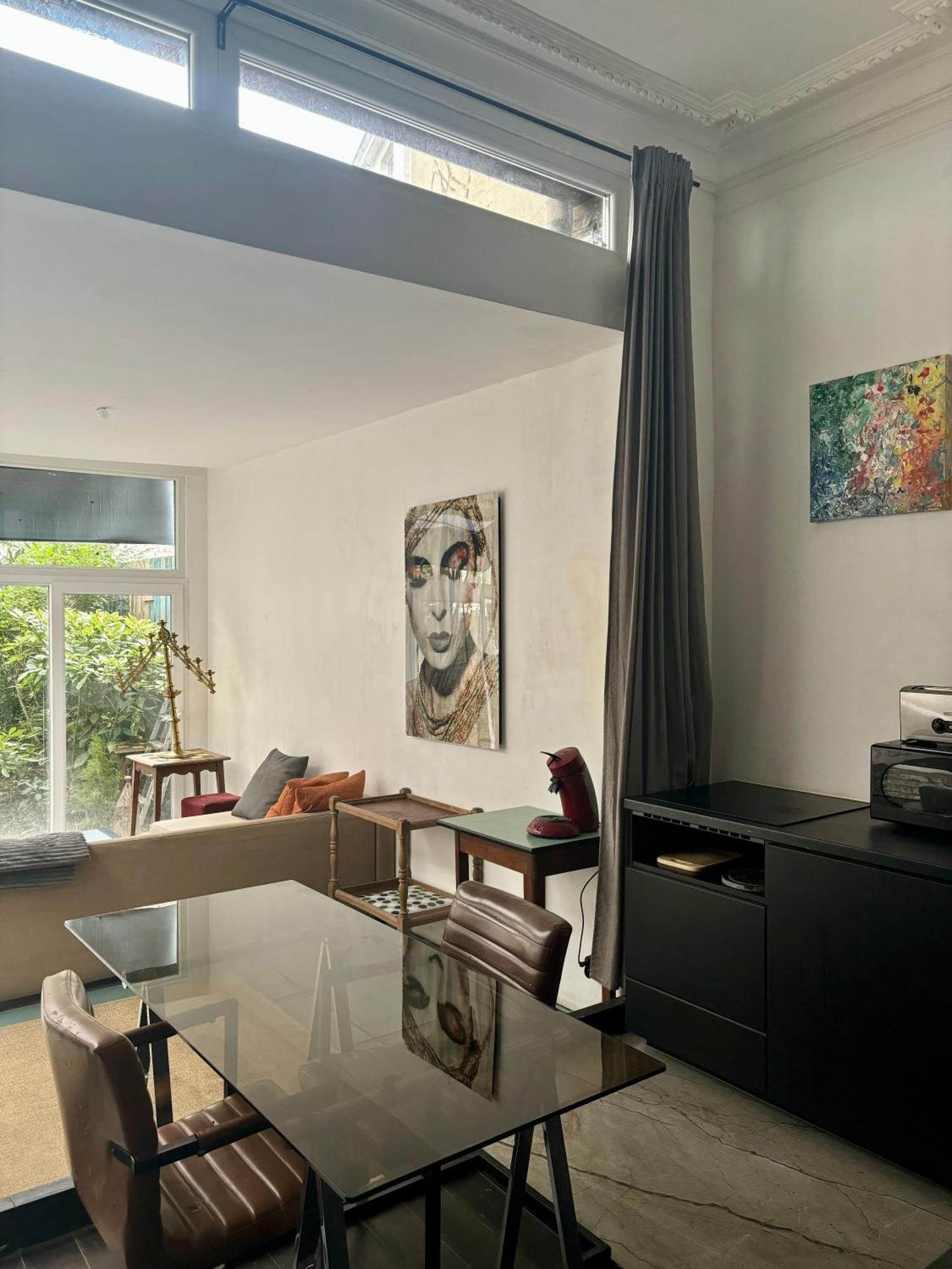 Art Apartment Bryssel Exteriör bild