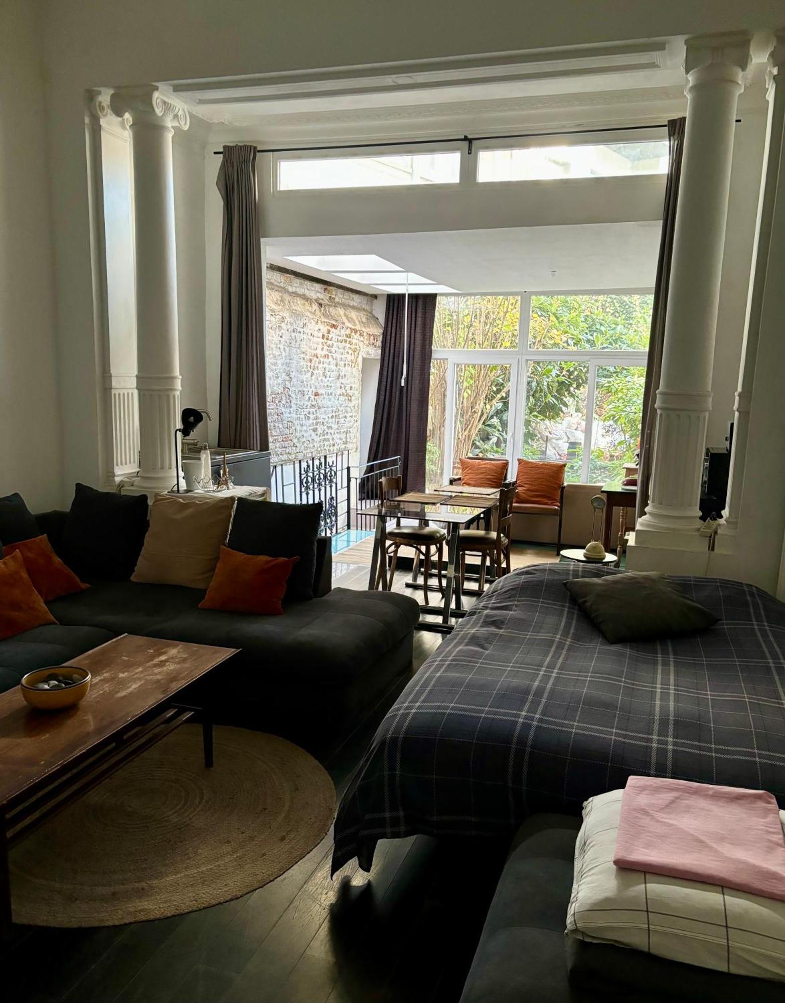 Art Apartment Bryssel Exteriör bild